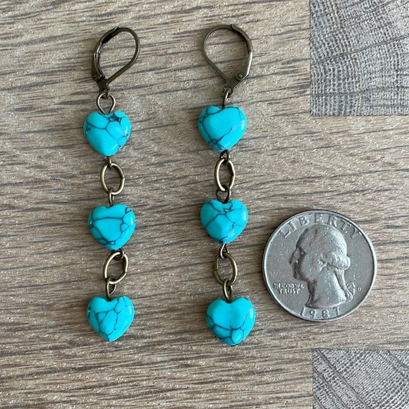 HAND CRAFTED EARRINGS Triple Turquoise Magnesite Hearts - Picture 4 of 12